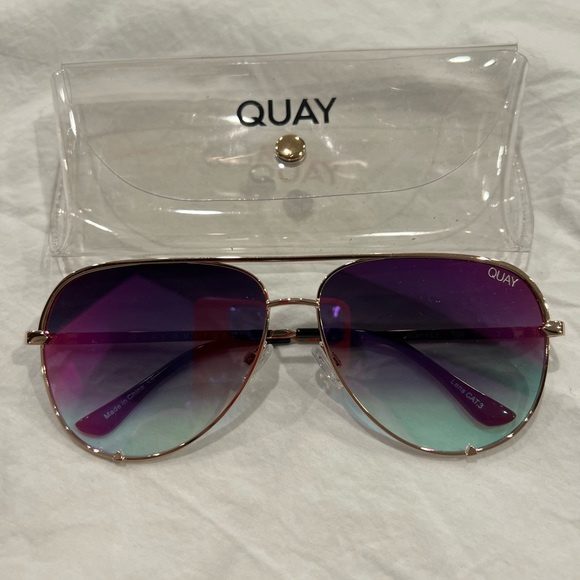 Quay Aviator Sunglasses - Picture 1 of 3